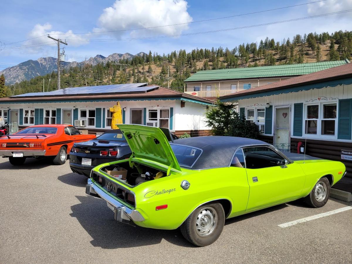 Lido Motel Radium Hot Springs Exteriör bild
