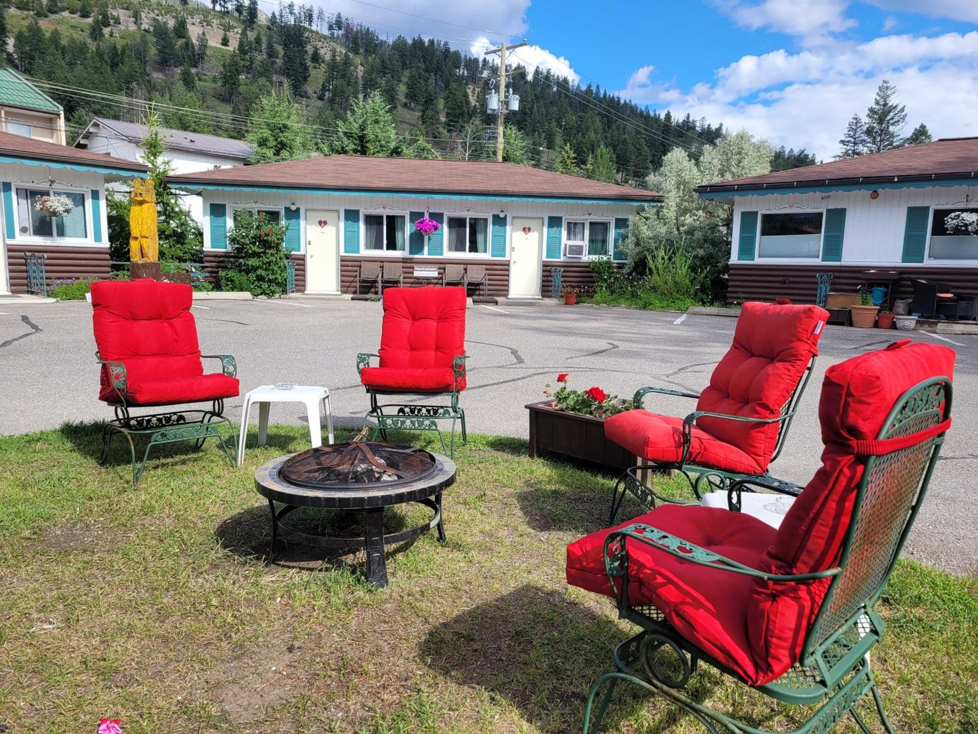 Lido Motel Radium Hot Springs Exteriör bild